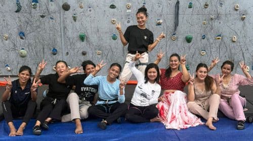 आरोही कल्पना महर्जनको अगुवाईमा तिज अन द वाल