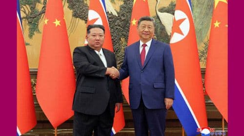 Respected Comrade Kim Jong Un Has Talks with Comrade Xi Jinping