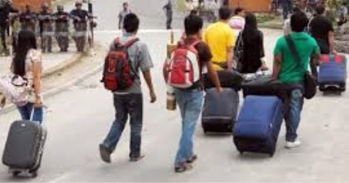 एक वर्षमा १५ लाख बढी नेपाली विदेशिए