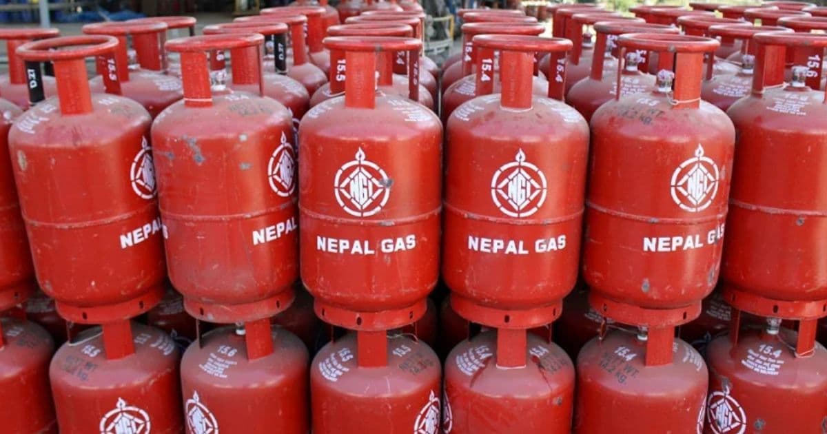 तत्काल अनावश्यक ग्यास खरिद नगर्न आग्रह