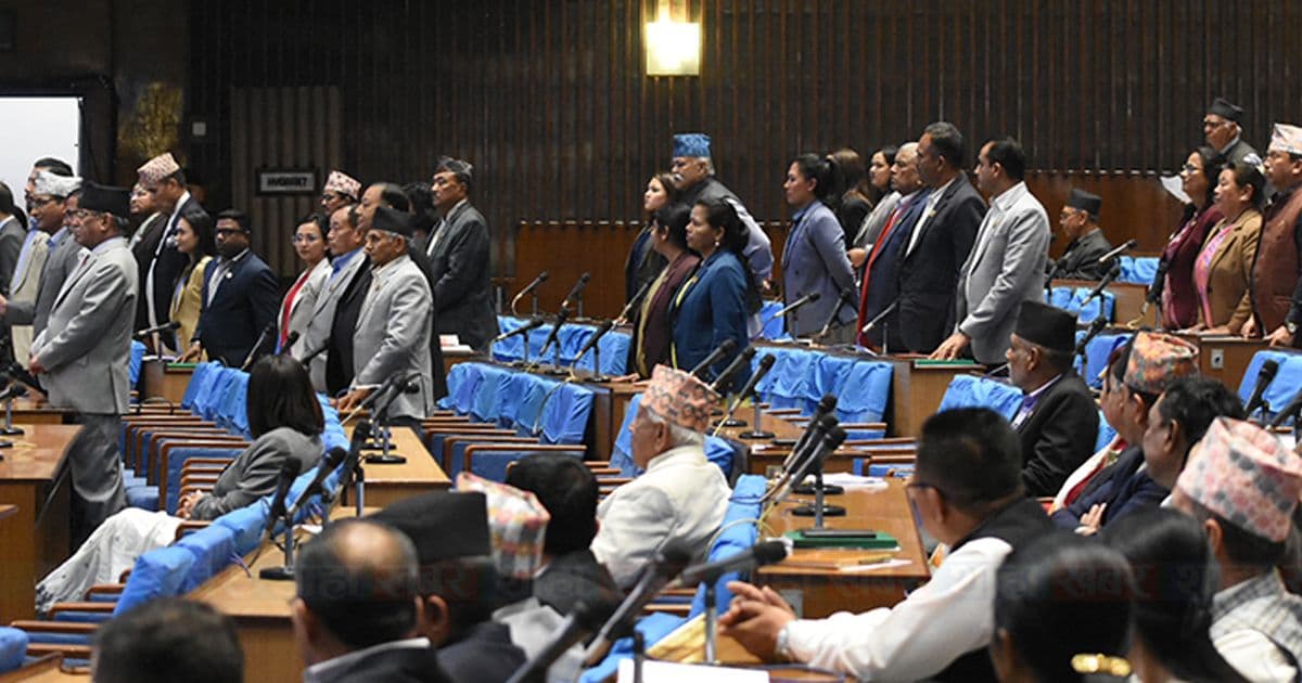कुलमान बर्खास्तिको बिरोधमा विपक्षी दलद्वारा संसद अवरोध
