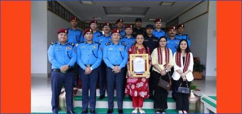 प्रहरी महानिरीक्षक दान बहादुर कार्कीद्वारा सम्मान
