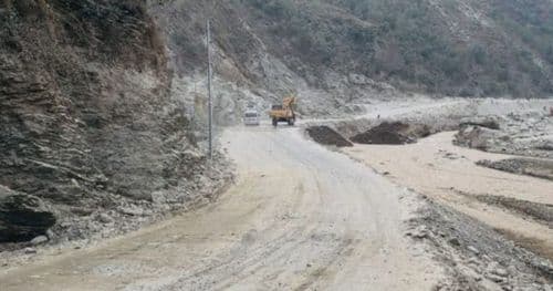 बीपी राजमार्गकाे राेशी खाेला सडक खण्डमा पुनः निर्माण सुरु