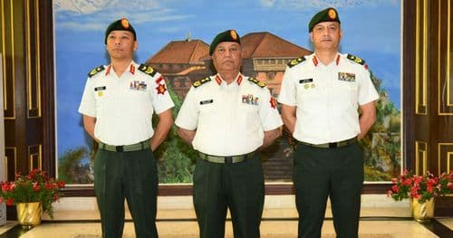 उपरथीमा पदोन्नति भएकालाई दर्ज्यानी चिन्ह प्रदान