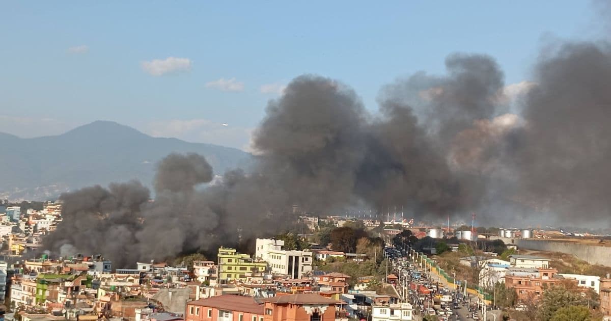 गैरीगाउँकाे फर्निचर गोदाममा भिषण आगलागी