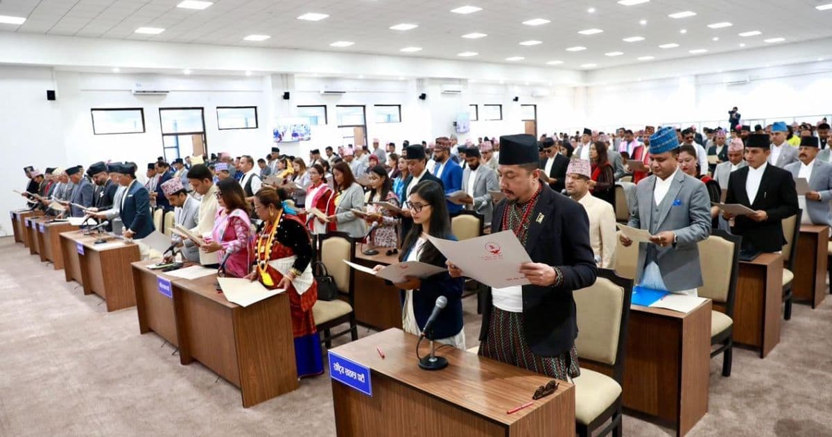 नवनिर्वाचित सांसदहरूकाे पद तथा गोपनीयताको शपथ सम्पन्न