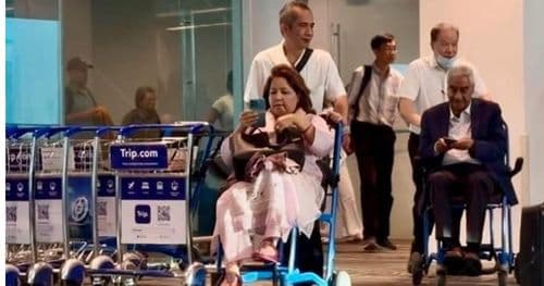 सिंगापुरमा देउवा दम्पती ह्विलचेयरमा देखिए