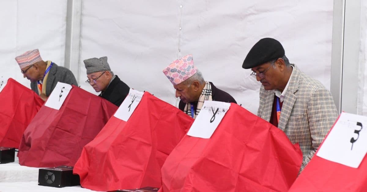 एमालेकाे मतदान सकियाे छिटै परिणाम आउँदै